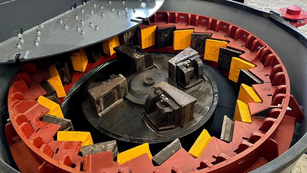 China Impact Crusher Plate Hammer Solutions