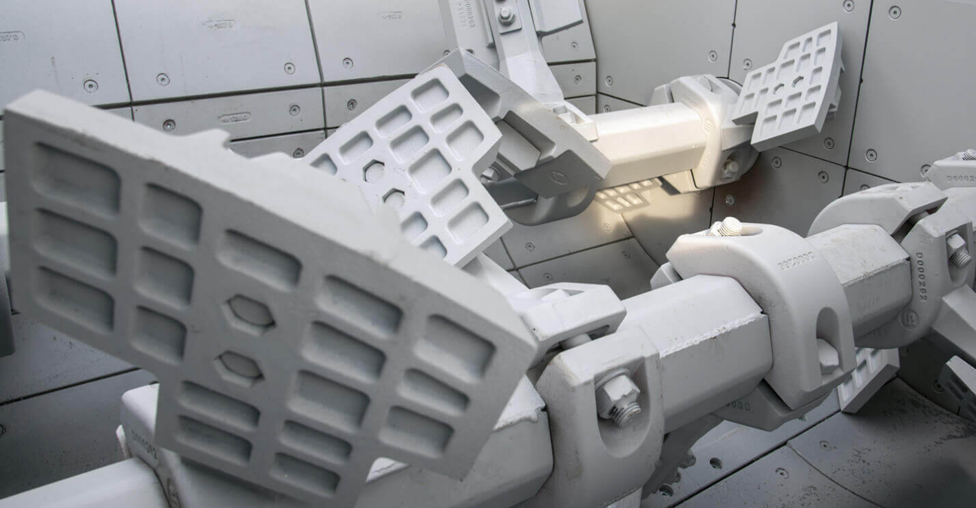 Optimizing Mixer Blade Weight for Concrete Batching Plants: Haitian Casting’s Technical Insights
